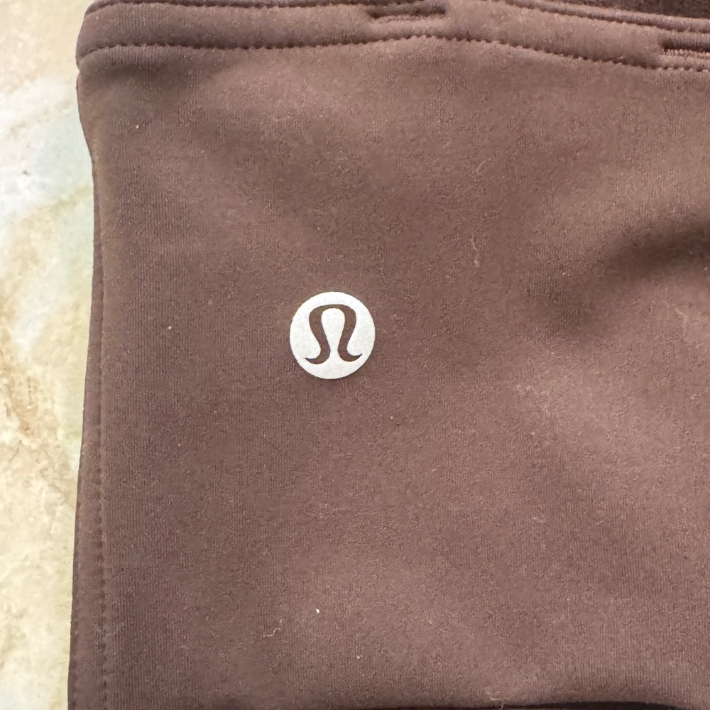 lululemon Logo Elastic Everlux Shelf Tank Bra Espresso / Bone - Picture 6 of 6